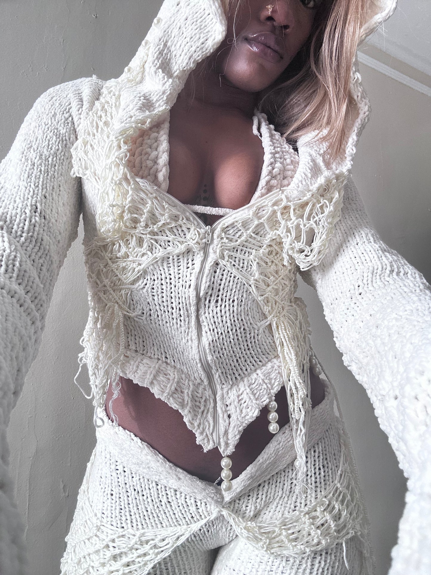 WING KNIT HOODIE