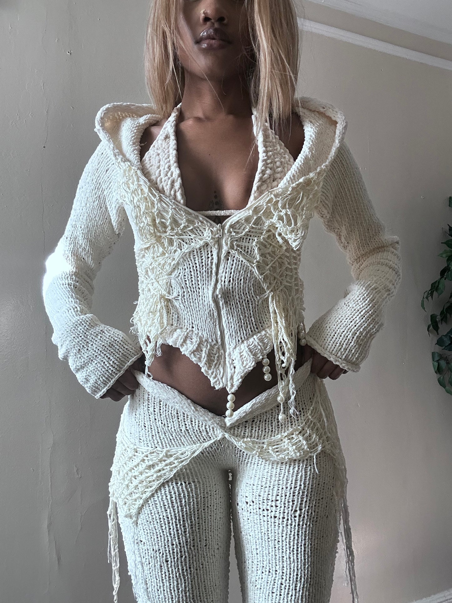 WING KNIT HOODIE